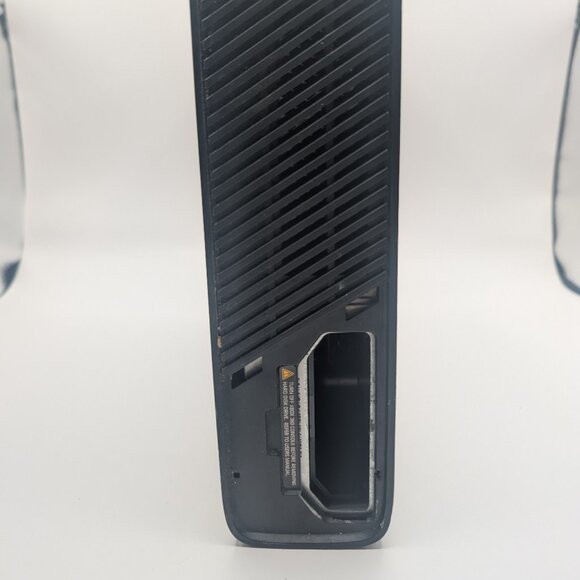 Xbox 360 E Console Model 1538 - Untested - PARTS only - Picture 2 of 3